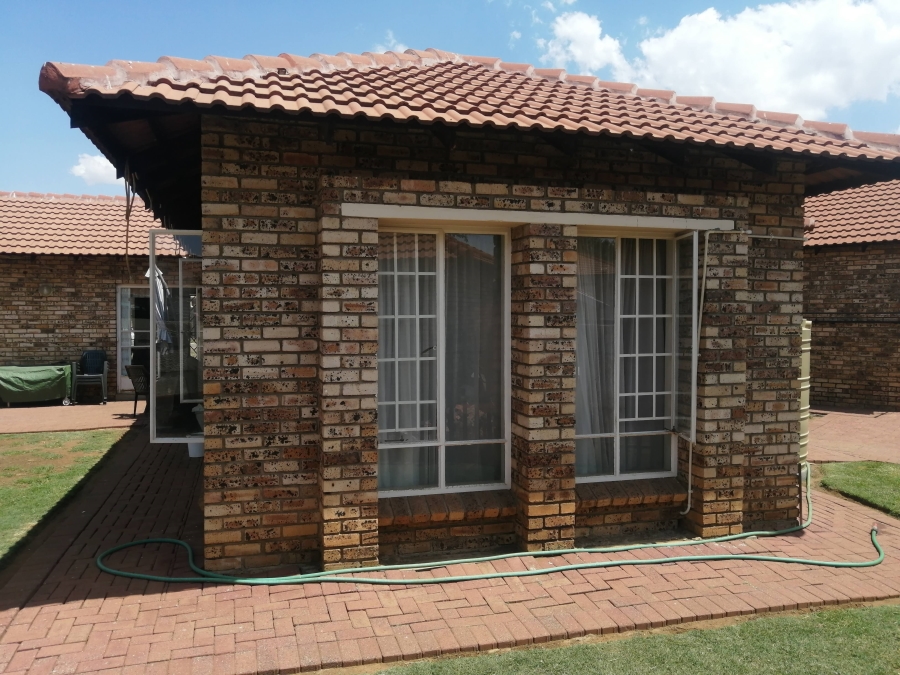 3 Bedroom Property for Sale in Waterval East North West